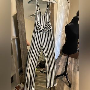 Super comfortable white with blue stripes jumpsuit and belt Sz Small NWT
